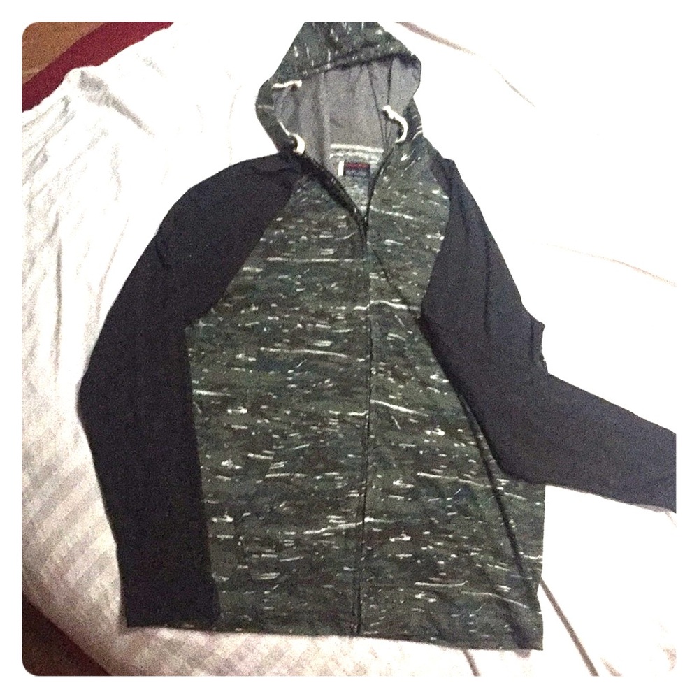 Union Bay Hoodie Tiger Camo XL (Like NEW) light